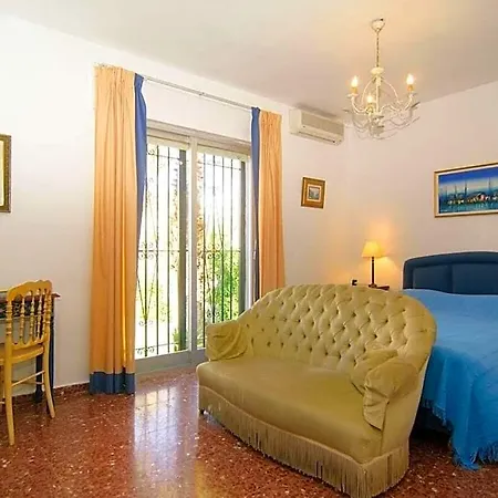 Traditional House Villa *